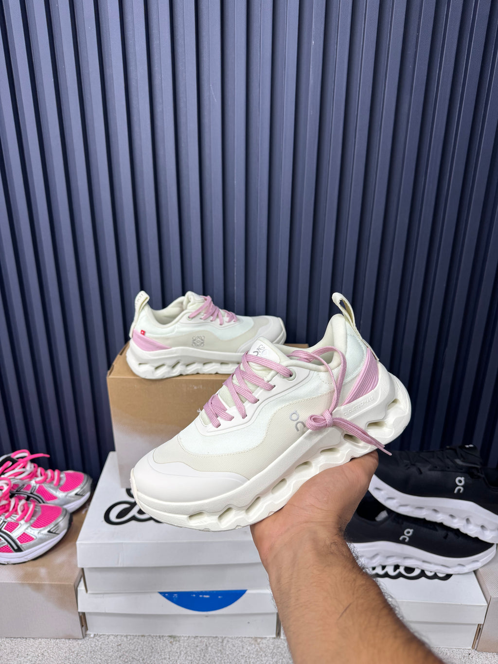 On cloud x loewe white pink