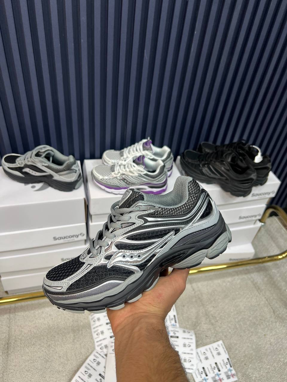 Saucony omni 9 black grey