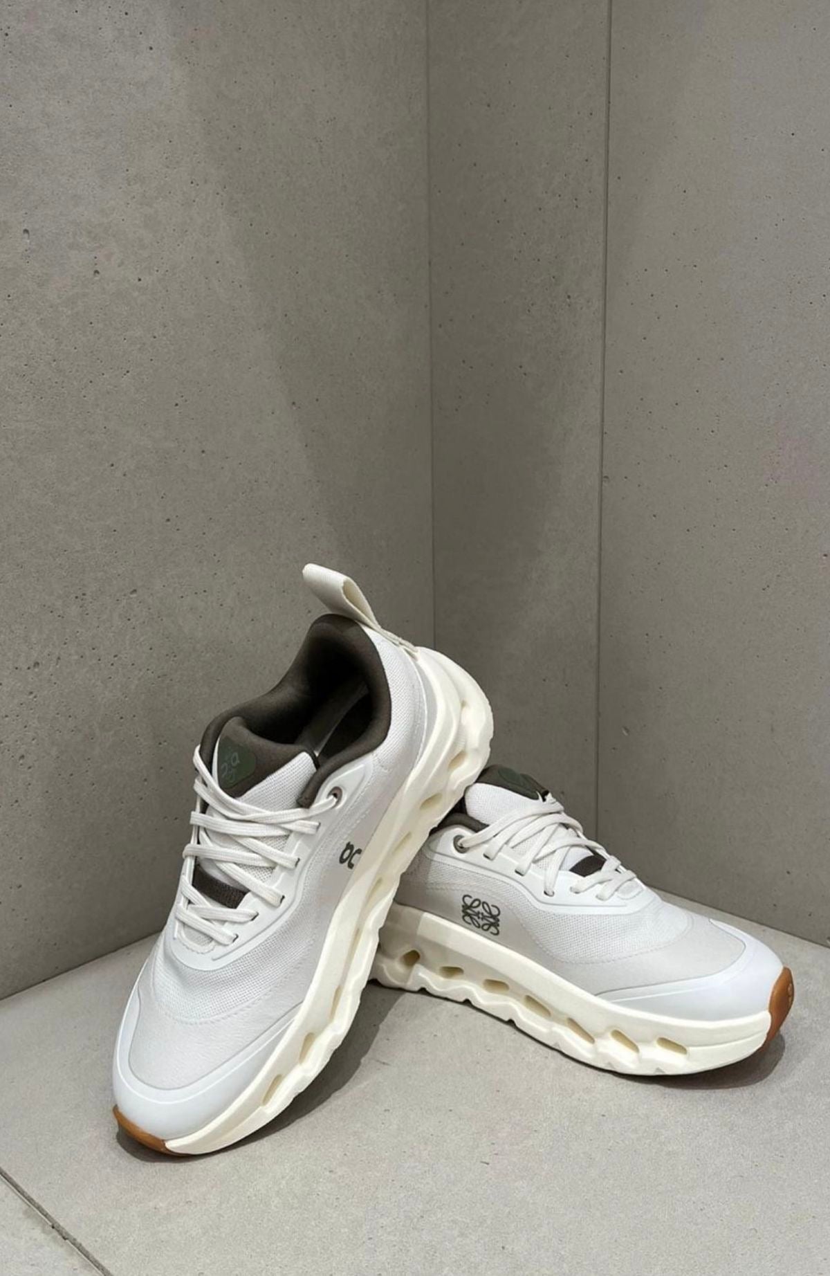 On X LOEWE