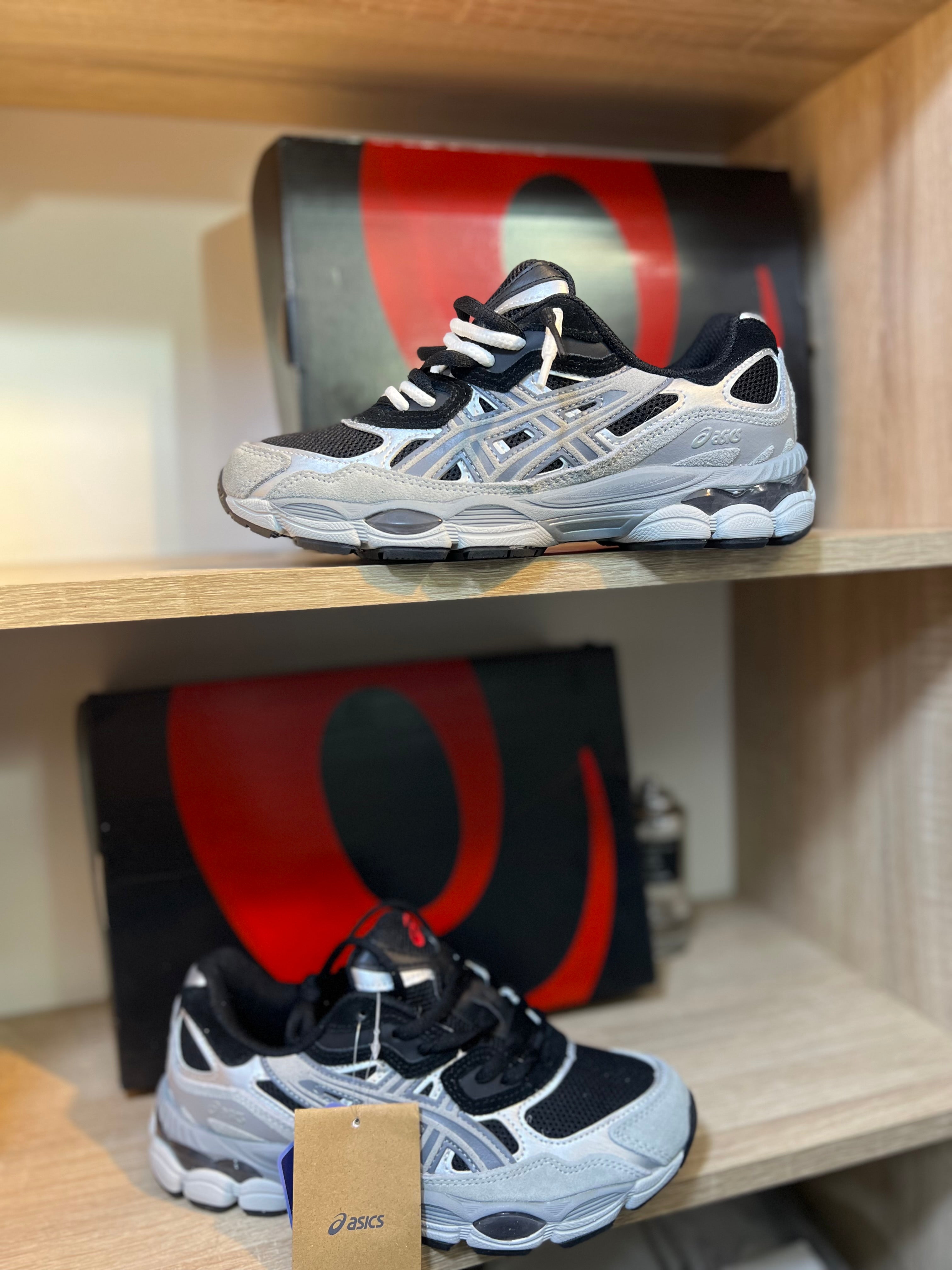ASICS NYC DOUBLE LACET &BOX