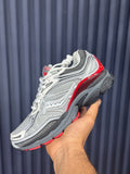 SAUCONY GREY RED