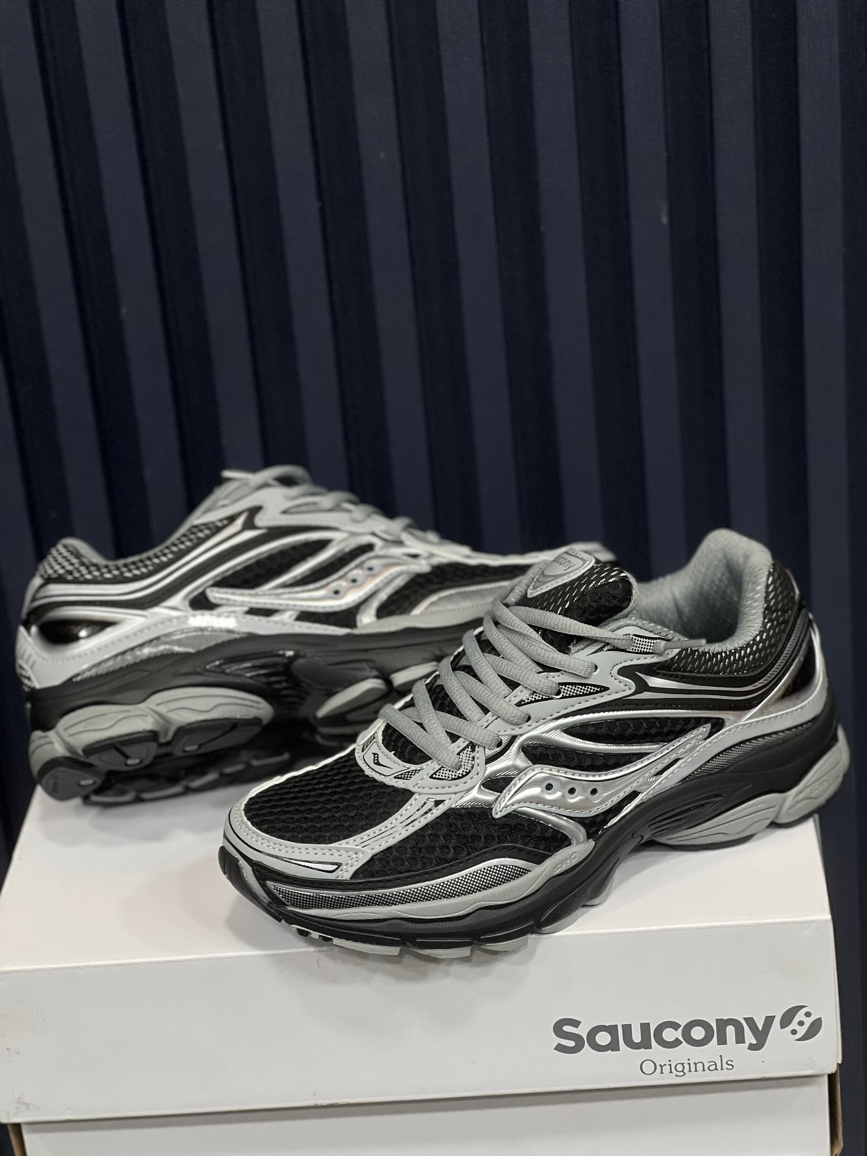 Saucony omni 9 black grey