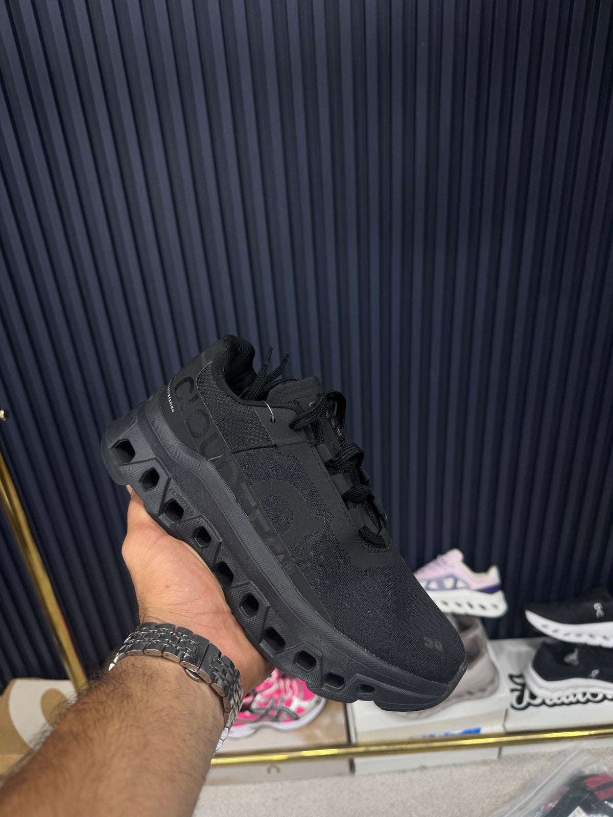 On Cloud tec black