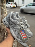 NEW BALANCE 1906D