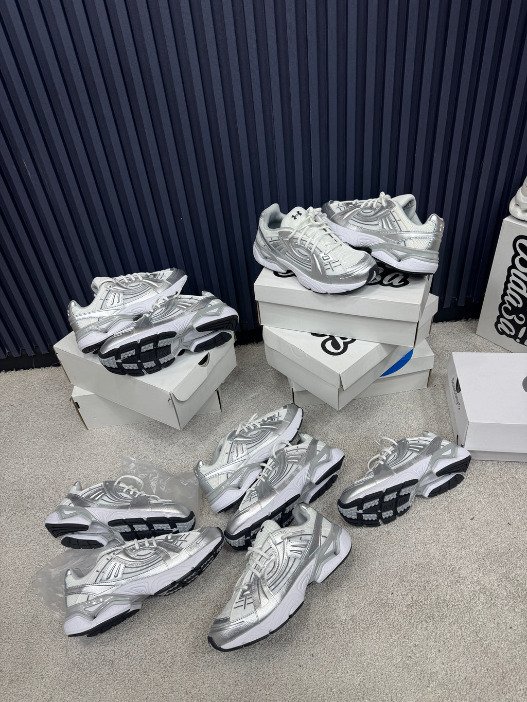 UNDER ARMOUR SOLA