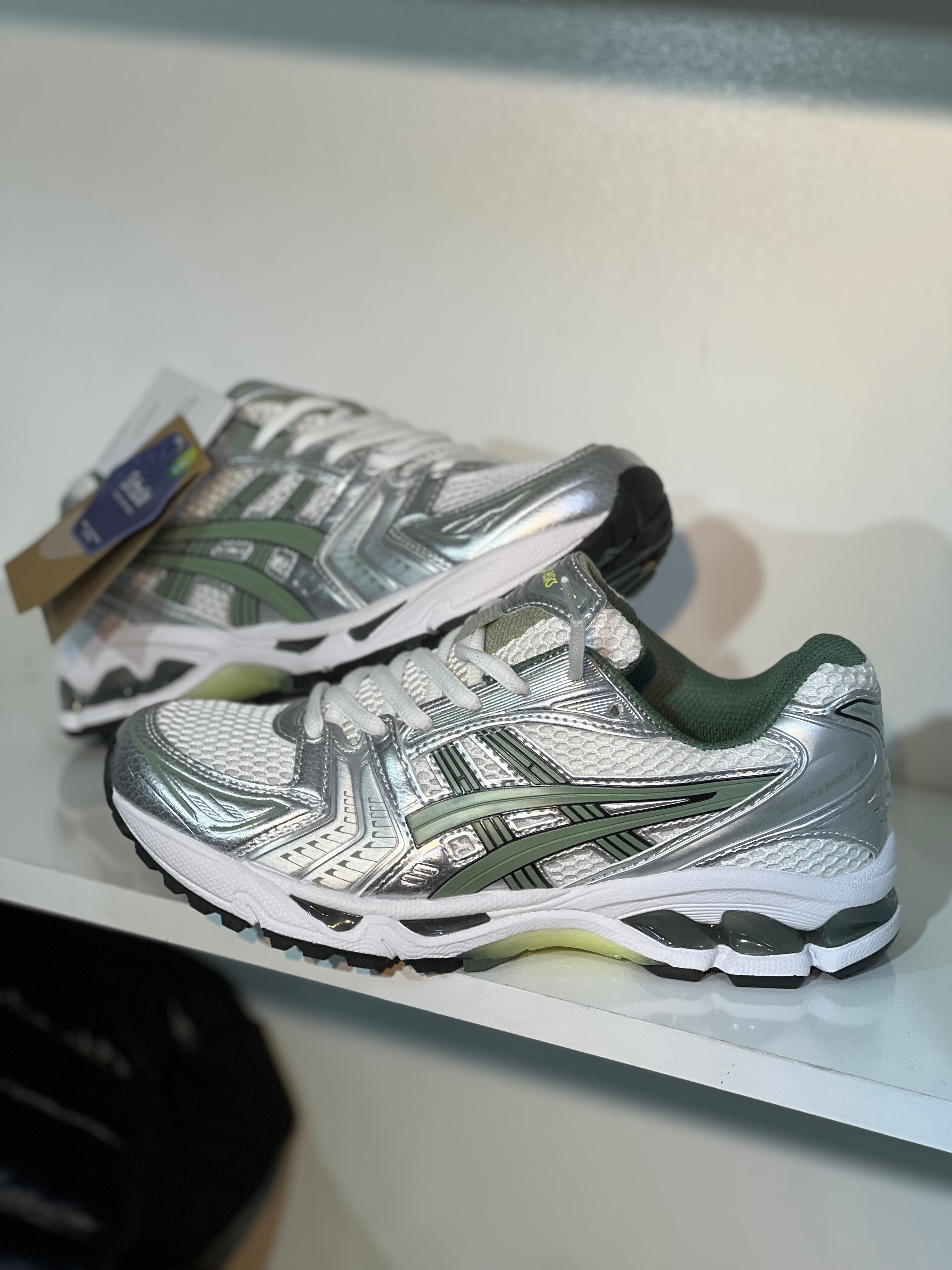 Asics kayano 14