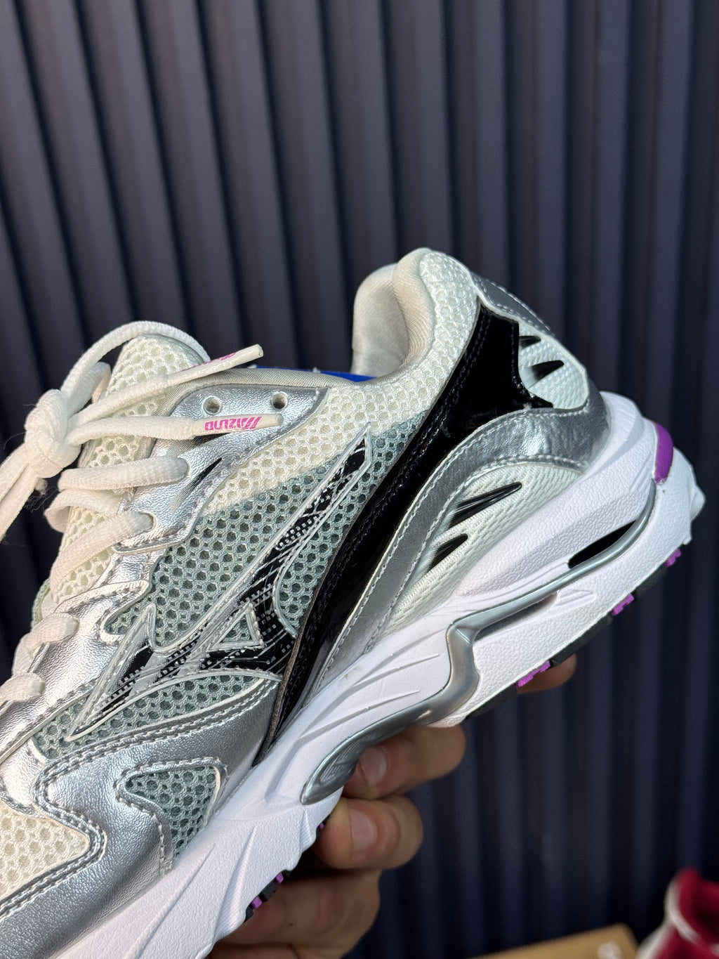 Mizzuno wave rider 10