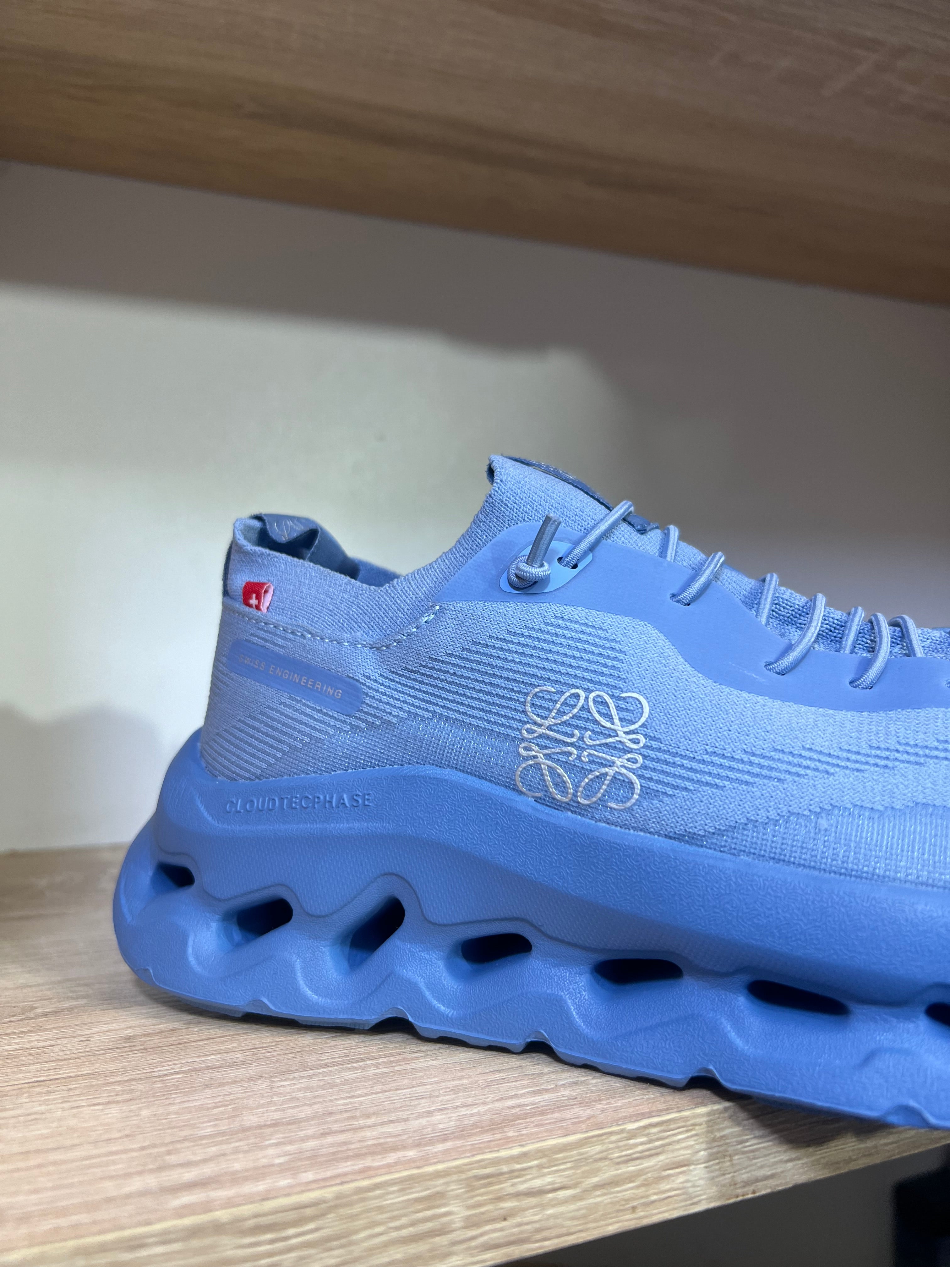 ON X LOEWE