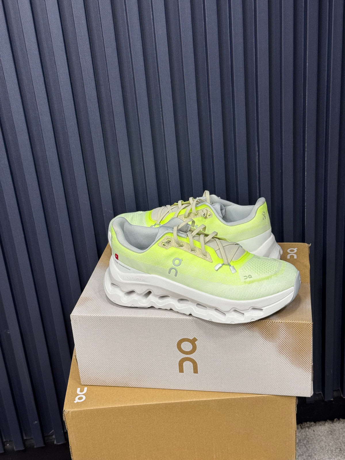 On cloud tilt super good quality en promoo