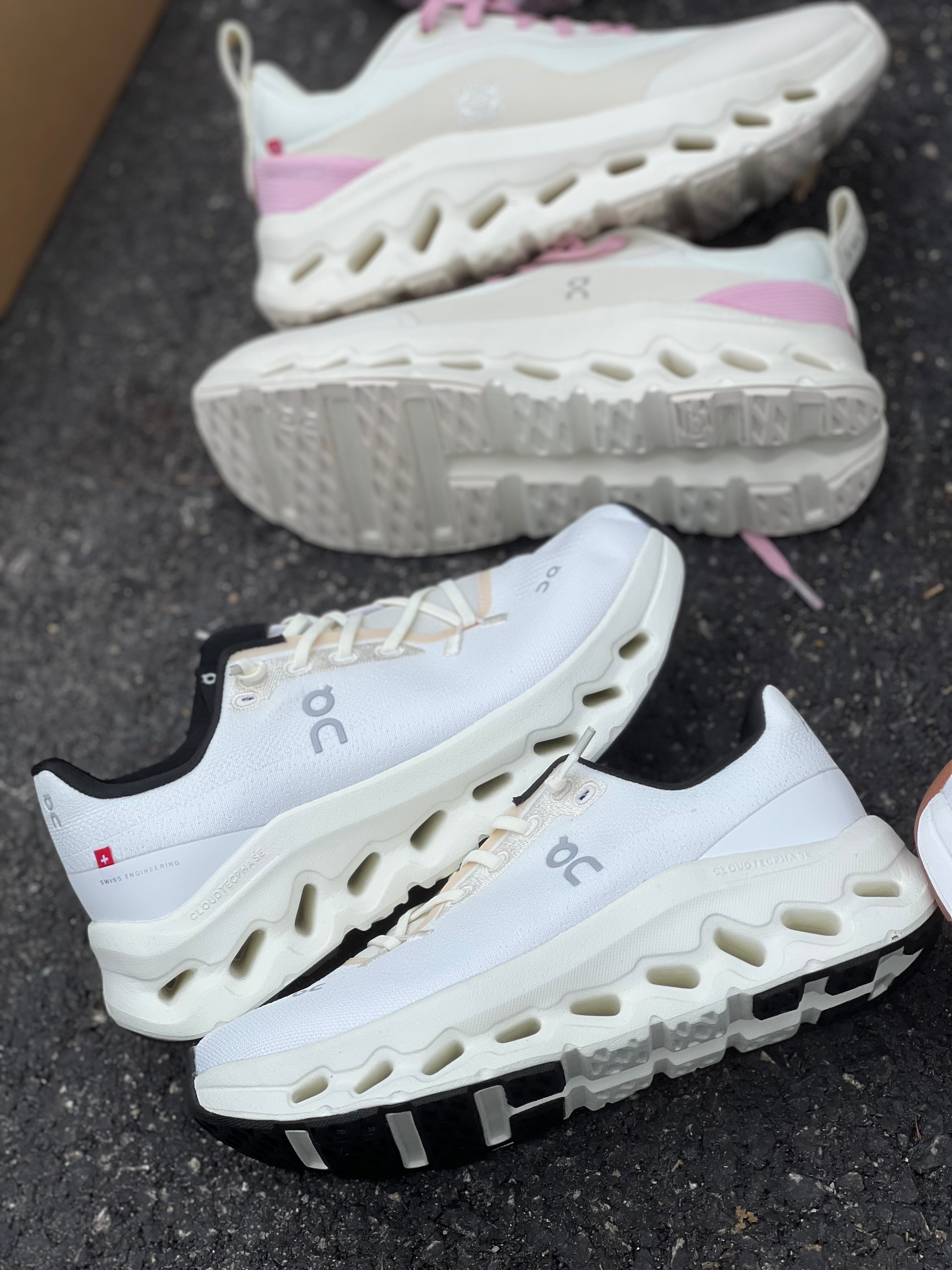 ON CLOUD BEIGE BLACK