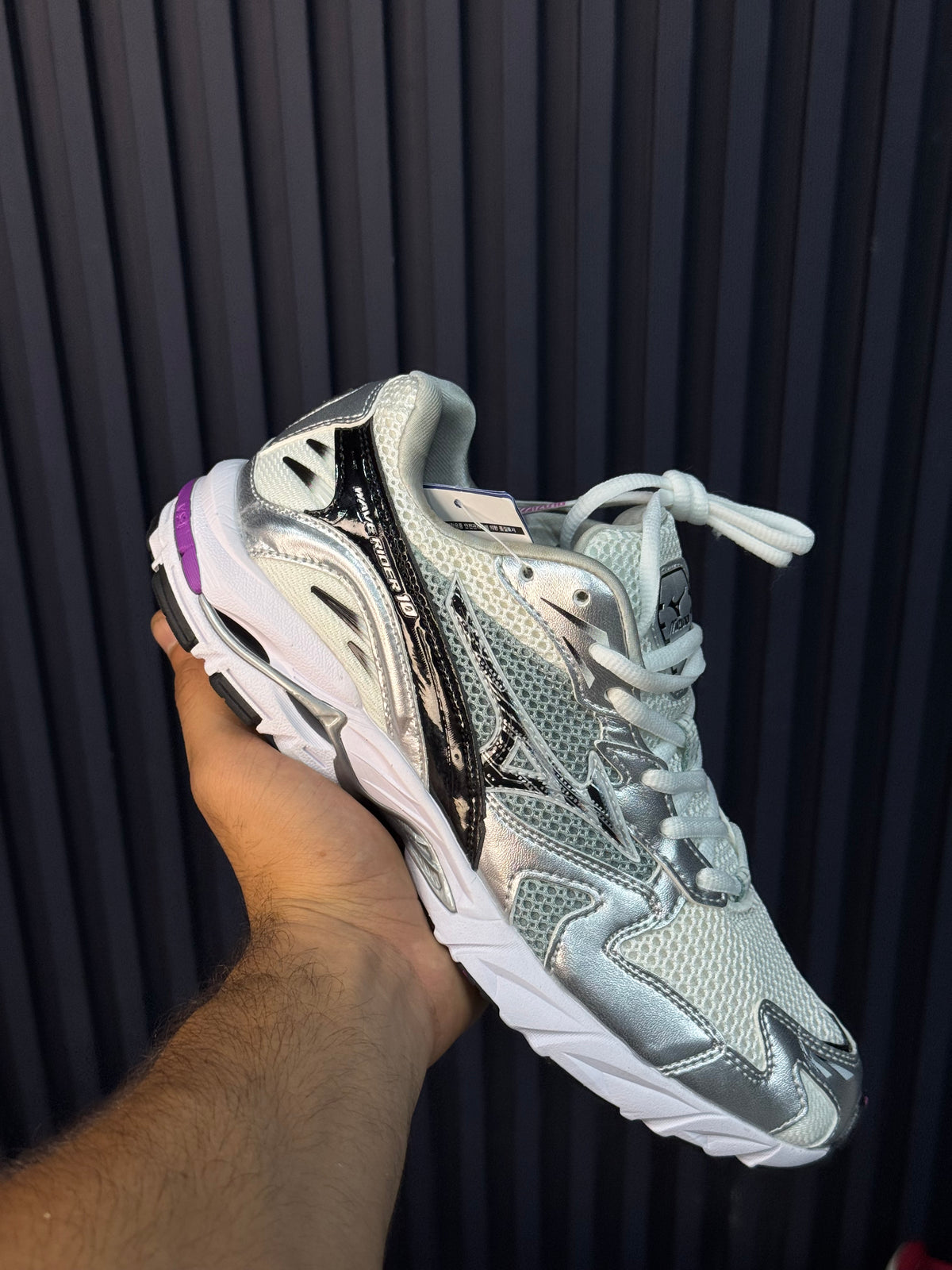 Mizzuno wave rider 10
