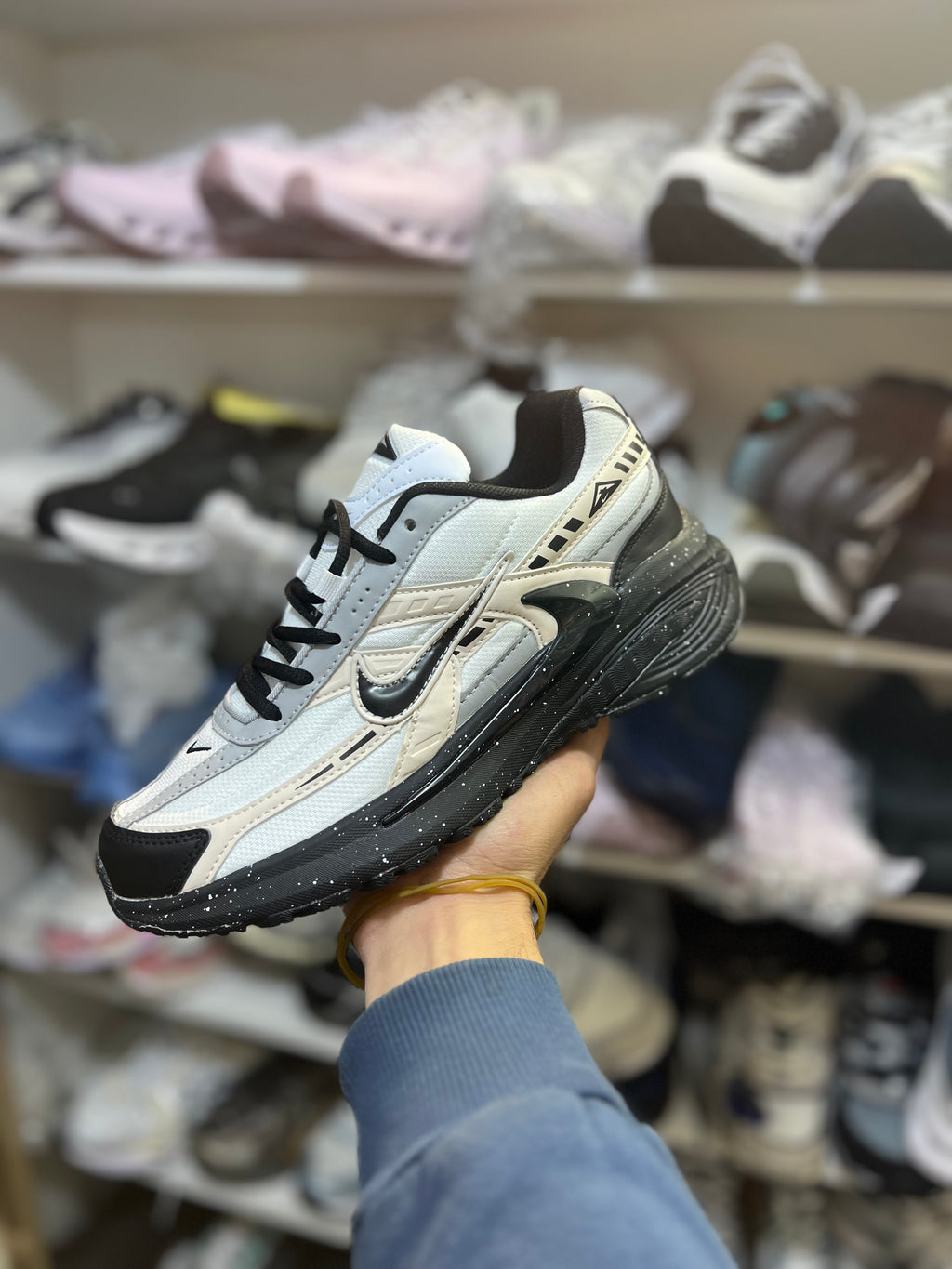 Nike initiator