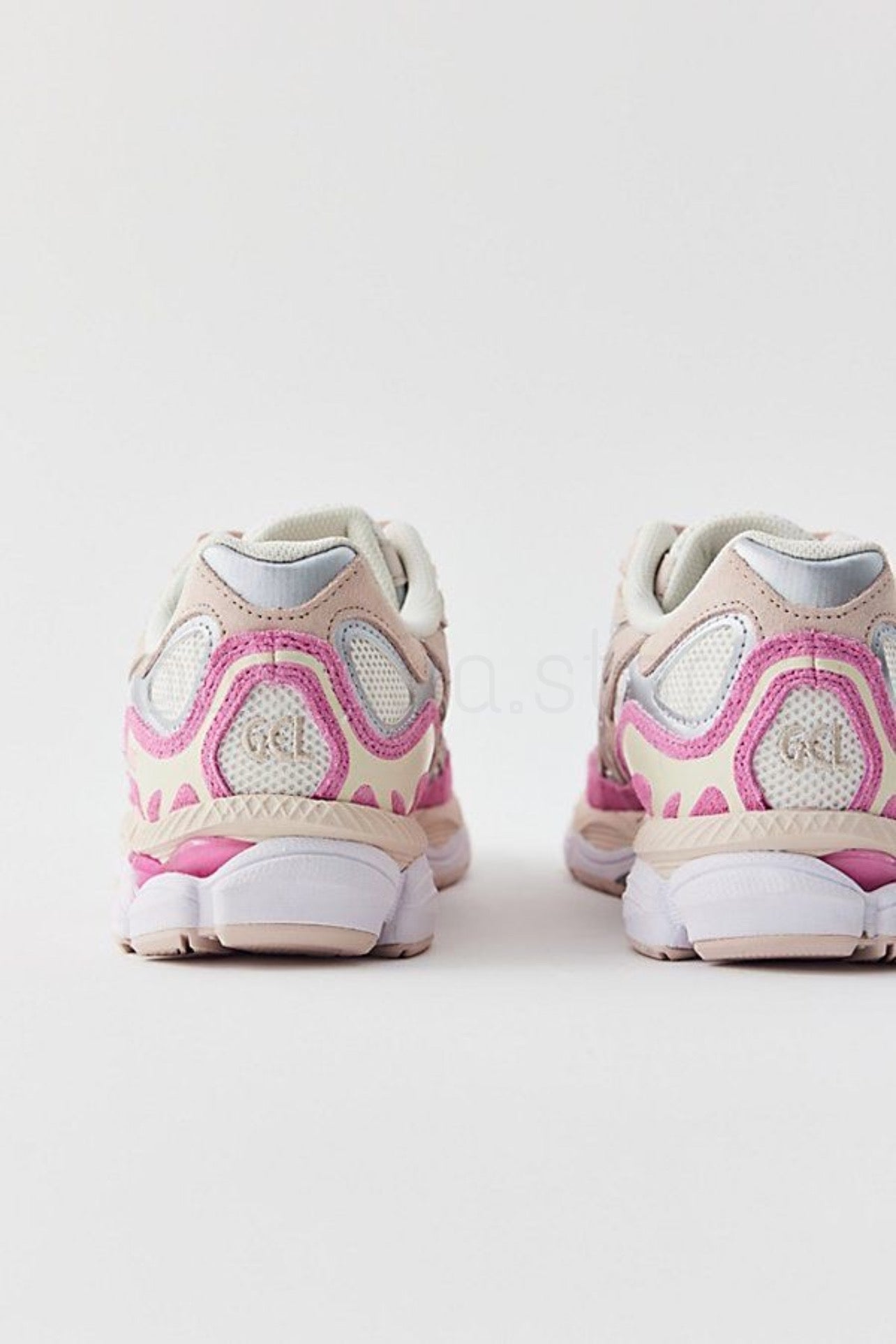 Asics NYC pink + box