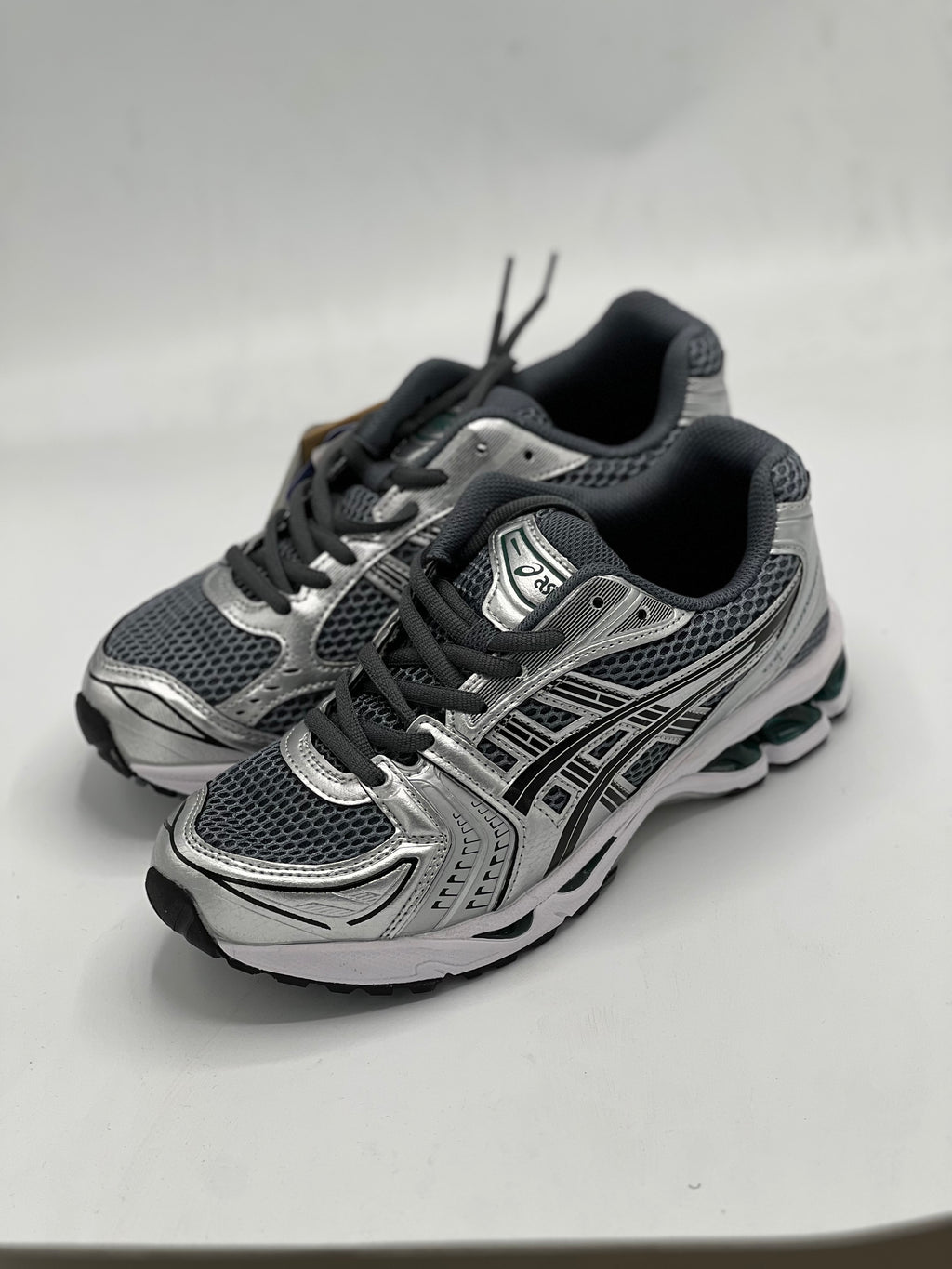 Asics kayano 14