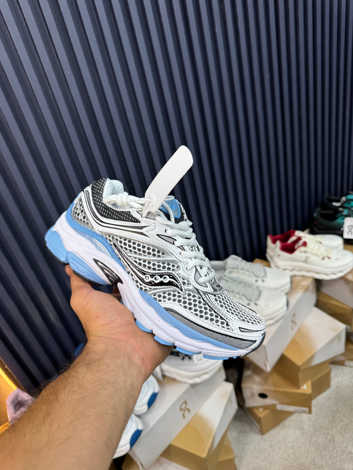 SAUCONY WHITE GREY BLUE EXCLUSIVE COLOR 2026