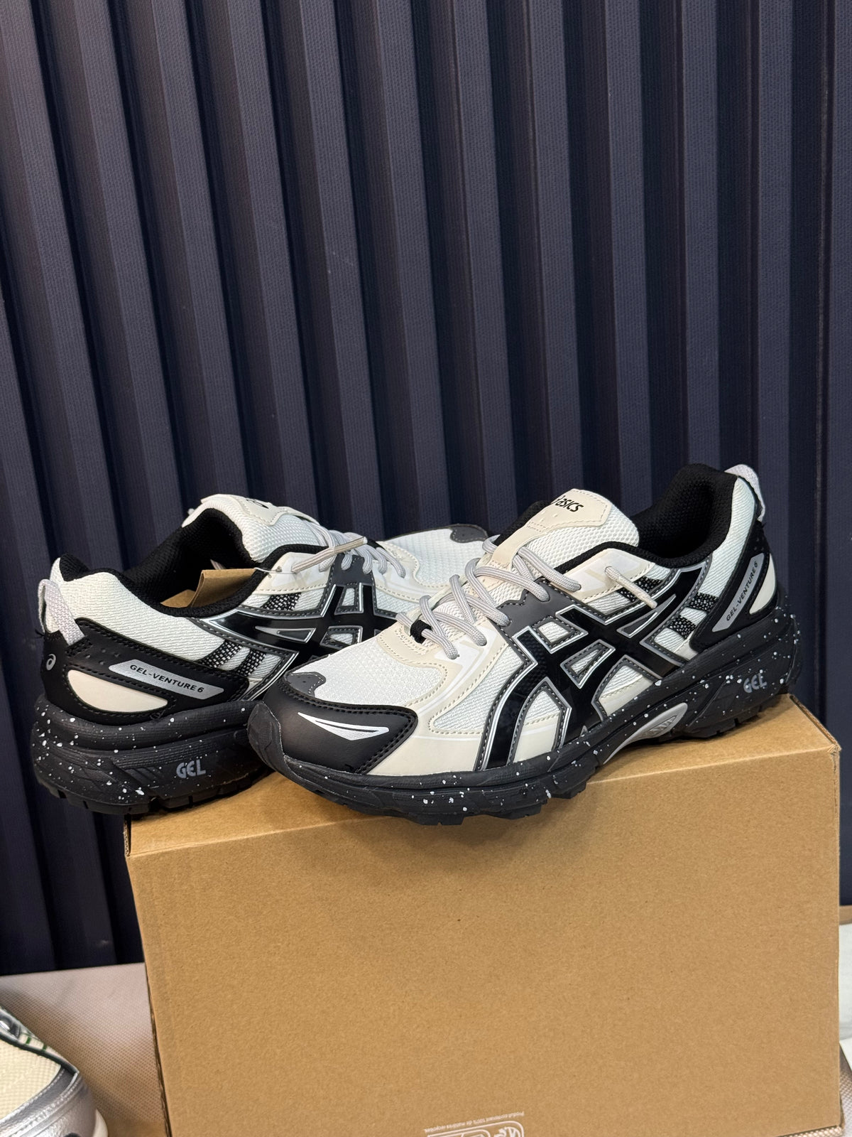 ASICS GEL VENTURE 6