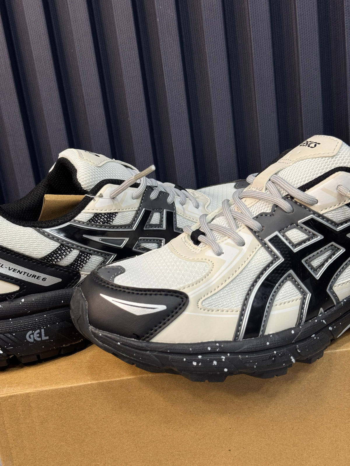 ASICS GEL VENTURE 6